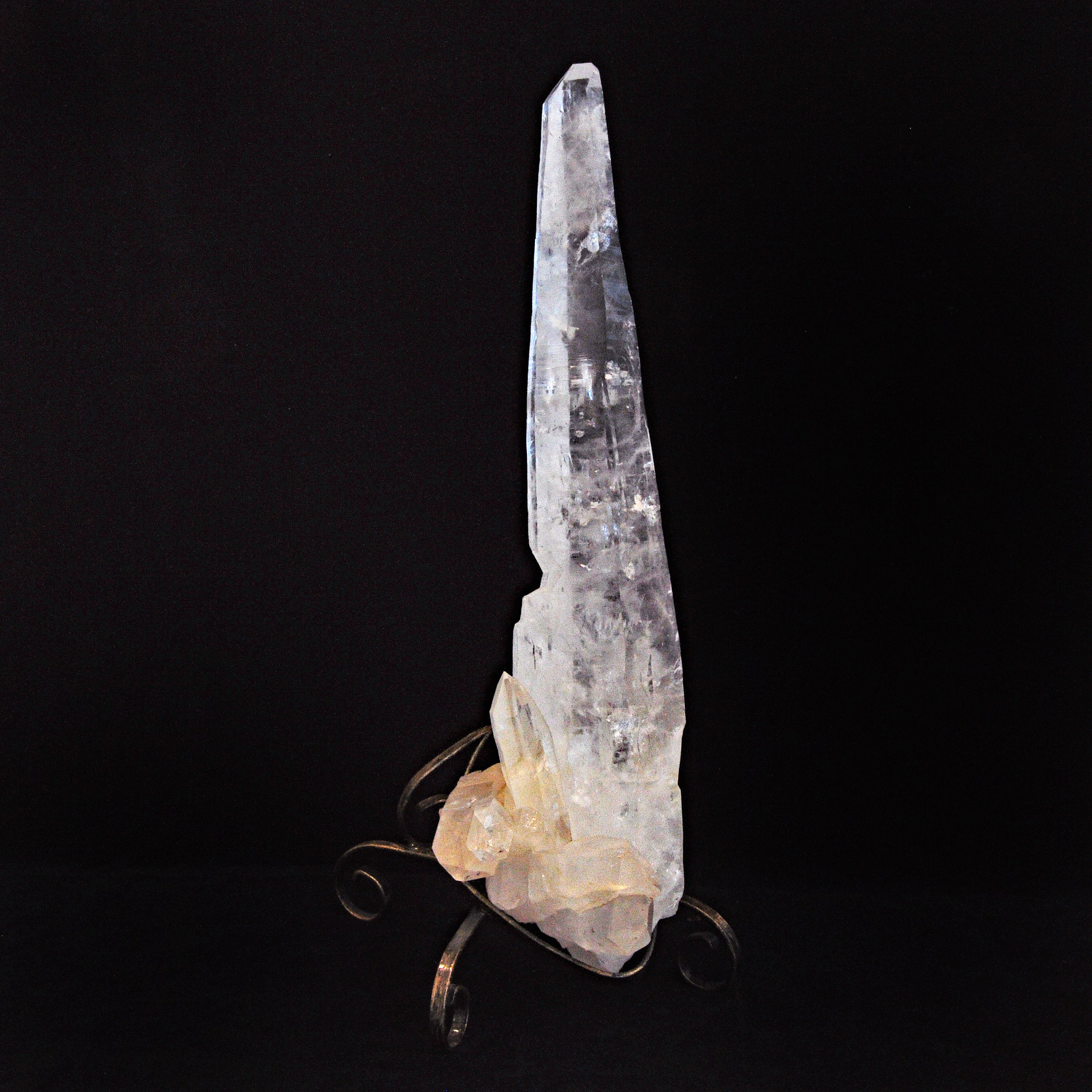 Rare Large Quartz 21 inch 13.64 lbs Laser Point on Stand - Brazil - DDX-047 - Crystalarium