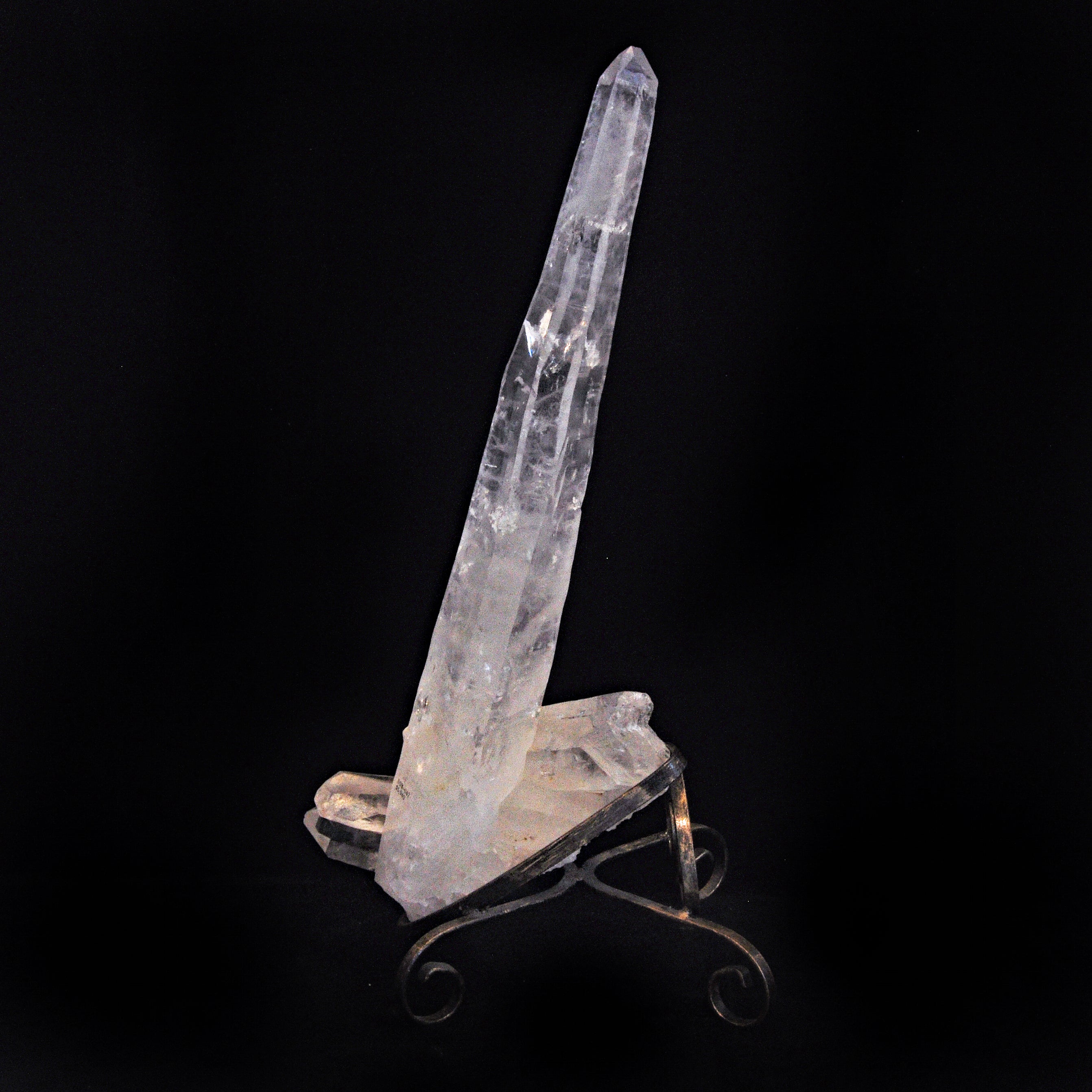 Rare Large Quartz 21 inch 13.64 lbs Laser Point on Stand - Brazil - DDX-047 - Crystalarium