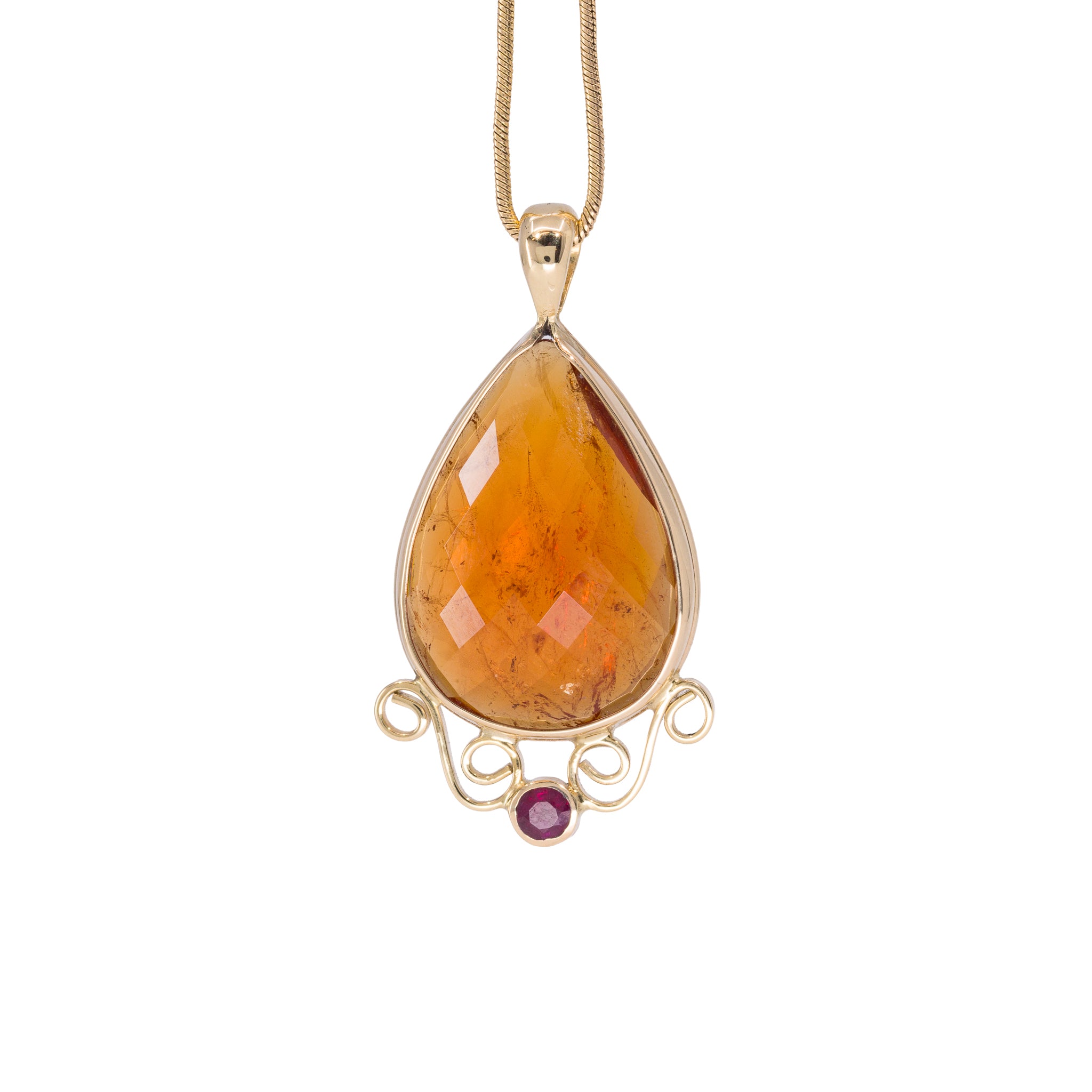 Spessartine Garnet and Ruby pendant handcrafted in 18K, full front view