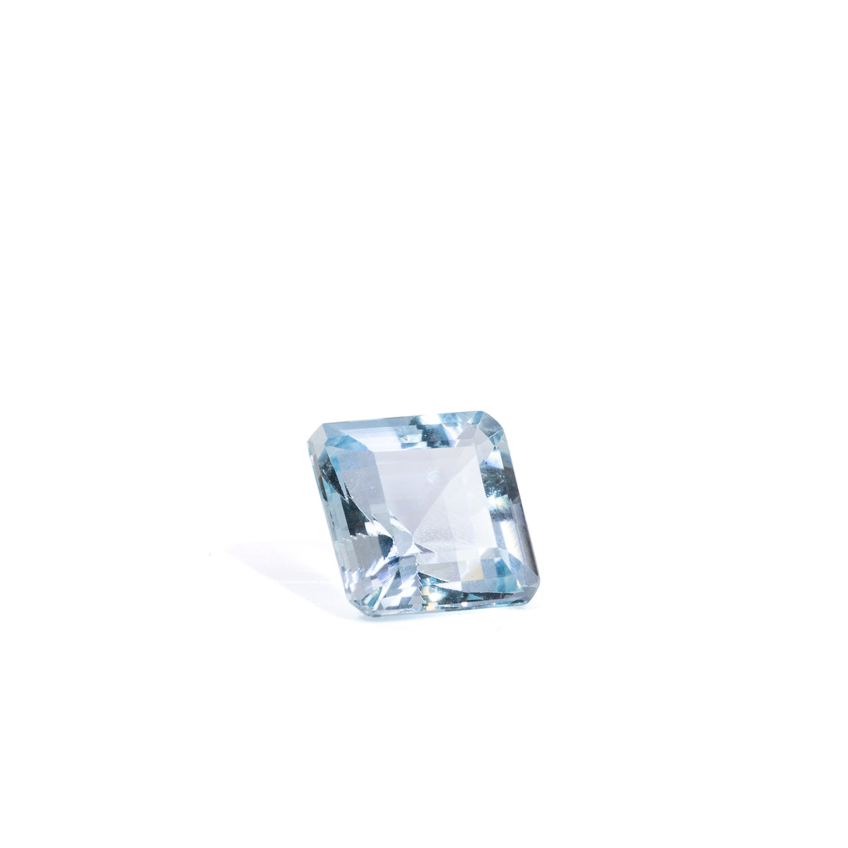 Square step-cut Aquamarine gemstone, front view